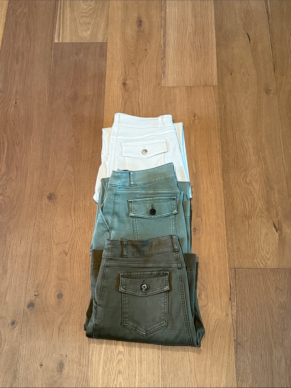 SPANX cropped Trio - White, Sage, Olive size M